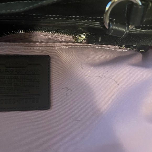 Coach Black Leather Shoulder Bag with Coach charm - Picture 11 of 12